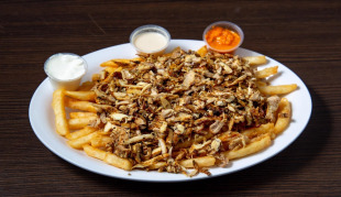 Shawarma 'n the fries